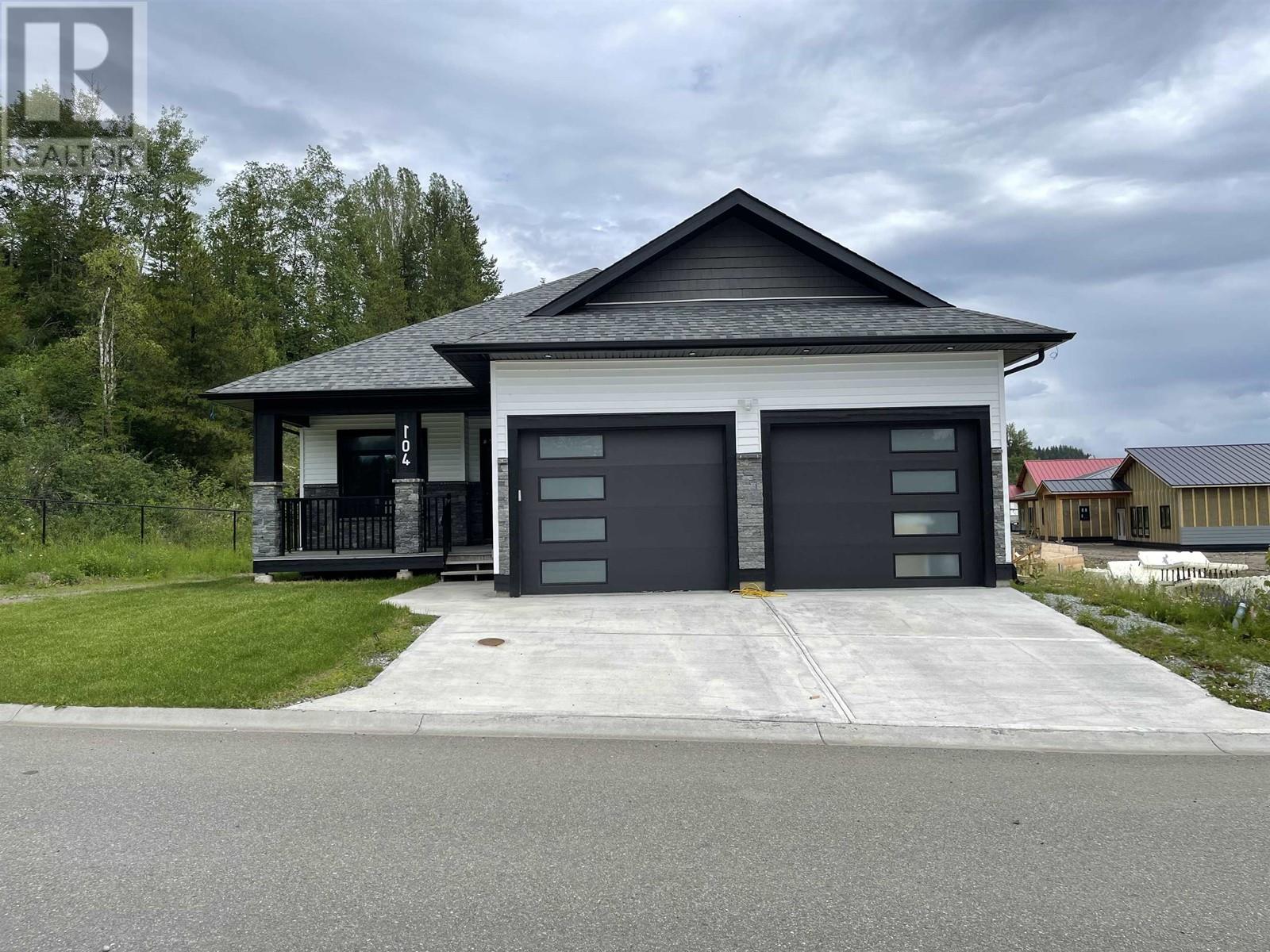 104 960 North Nechako Road, Prince George, British Columbia  V2K 1A3 - Photo 1 - R2900092