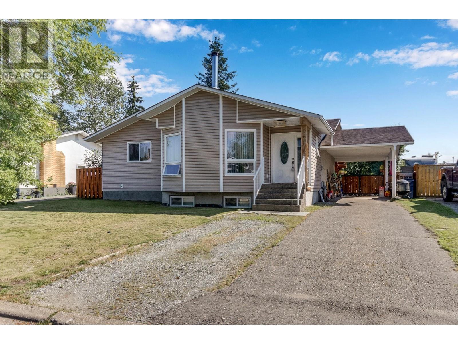 323 MCPHERSON PLACE, prince george, British Columbia