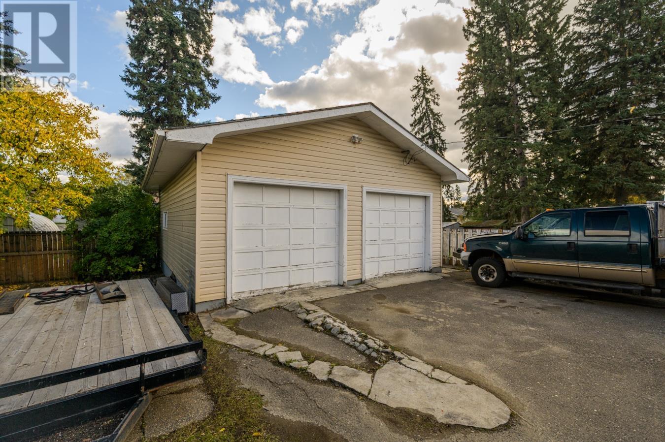 2734 Upland Street, Prince George, British Columbia  V2L 4Y1 - Photo 30 - R2932271