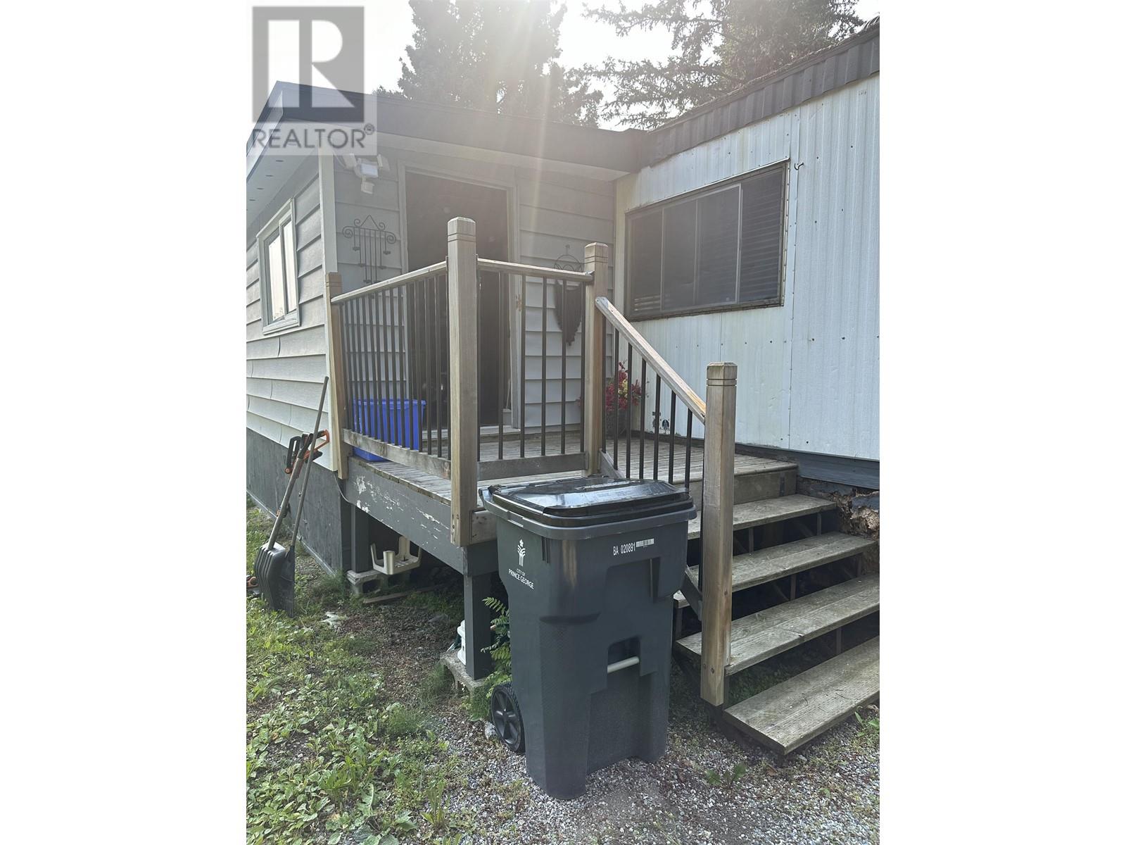 5730 Cook Crescent, Prince George, British Columbia  V2K 1V4 - Photo 23 - R2936978