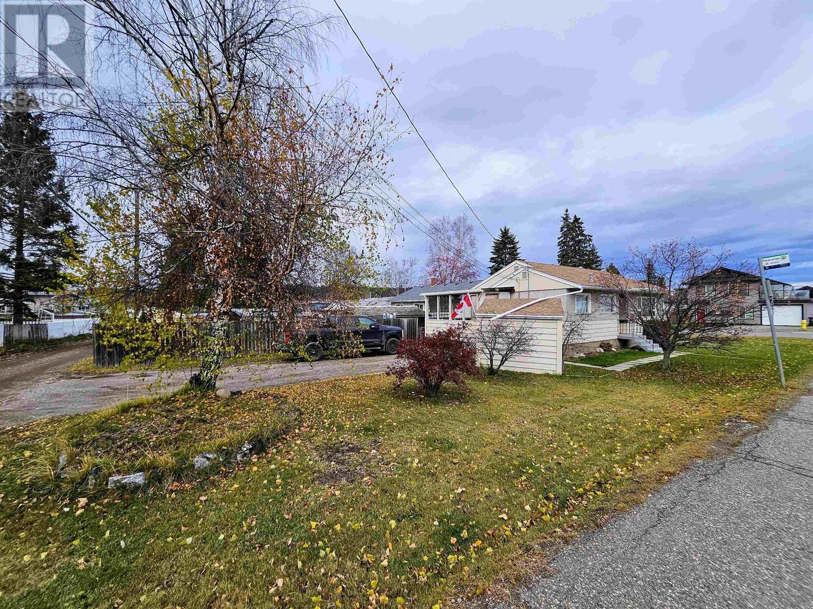 3020 5th Avenue, Prince George, British Columbia  V2M 1K6 - Photo 23 - R2943057