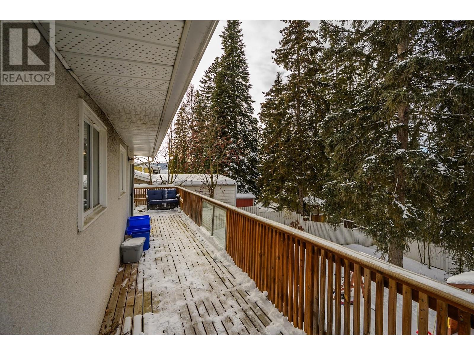 737 Summit Street, Prince George, British Columbia  V2M 3W9 - Photo 38 - R2967459